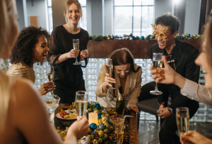 笑いと絆を深める!お絵描き伝言ゲームで盛り上がるパーティーの極意【オンライン対応版】