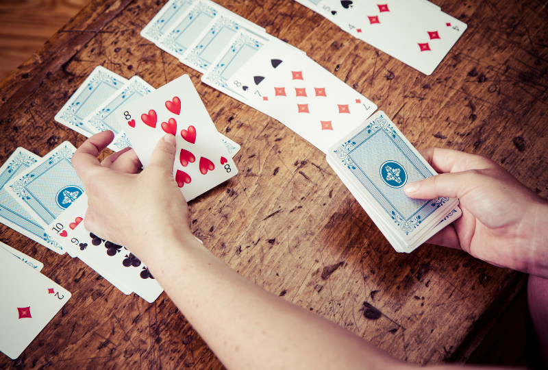 ソリティア上級者も夢中！フリーセルで脳トレ＆戦略を極める